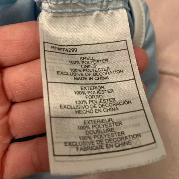 Thin Reebok windbreaker - Picture 3 of 3